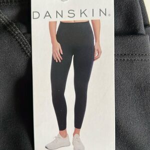 Danskin High Rise Leggings with Pockets